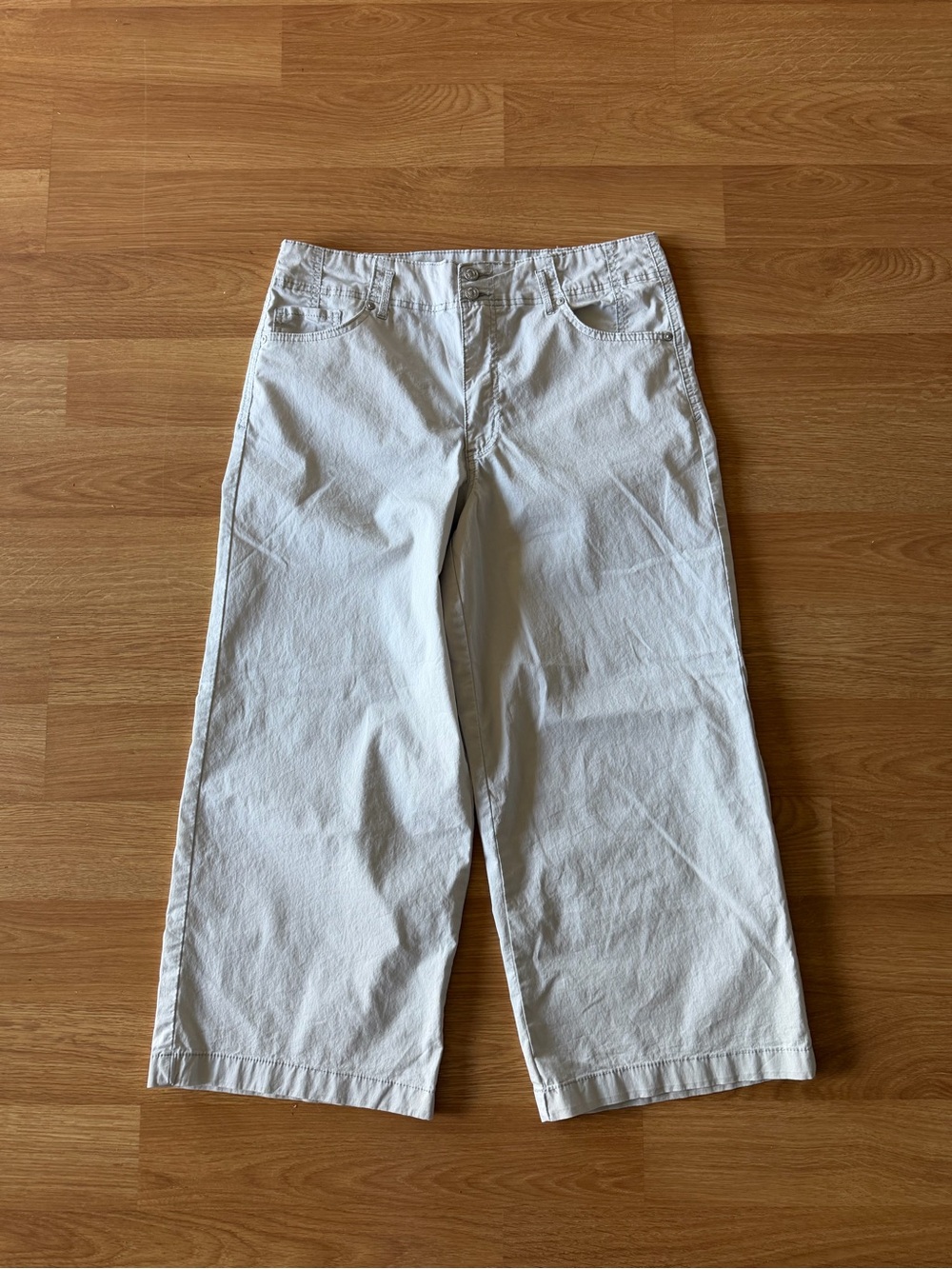 Gloria Vanderbilt Coastal Mid rise Fog Grey Cropped Wide-Leg Pants size 10